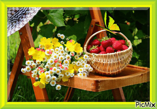 fleurs et fraises - Gratis animeret GIF
