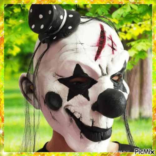 Votre masque d'Halloween préféré - Besplatni animirani GIF
