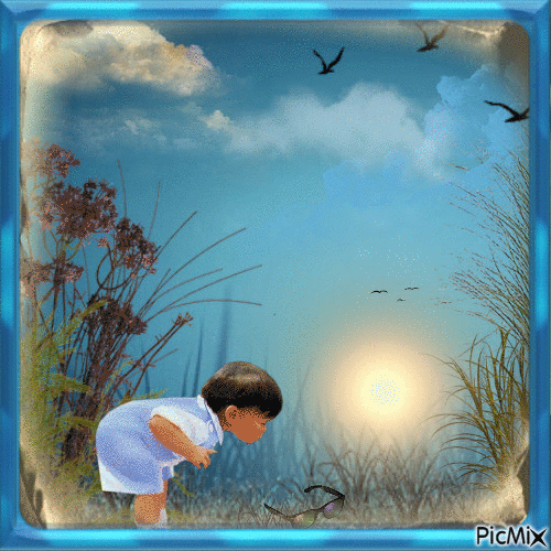 the little boy in the garden - Free animated GIF