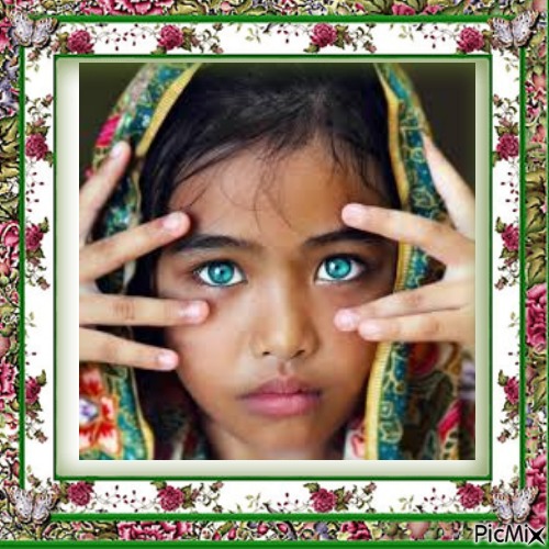Retrato de nina ojos verdes - png gratis