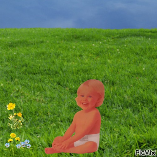 Baby enjoying the outdoors - PNG gratuit