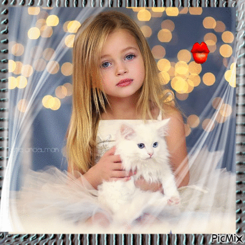 Petite fille chat blanc - Besplatni animirani GIF