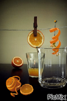 Naranja en vaso - GIF animado grátis
