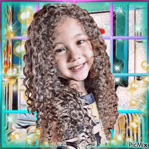 Portrait of a little girl-contest - GIF animé gratuit