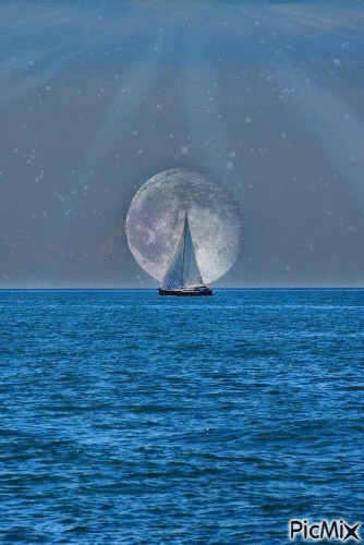 Όσο υπάρχει φεγγάρι, τα όνειρα ξαναγεννιούνται... - GIF animate gratis