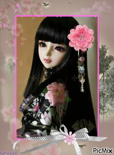 Oriental doll - Безплатен анимиран GIF
