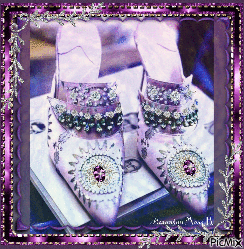 Purple Antoinette shoes - Free animated GIF