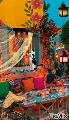 Cena en el patio - Бесплатный анимированный гифка