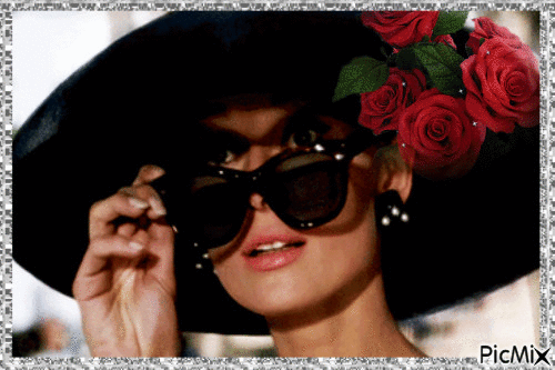 woman with sunglasses - Free animated GIF