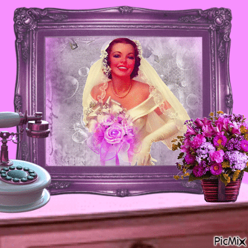 Portrait of a bride - Free animated GIF