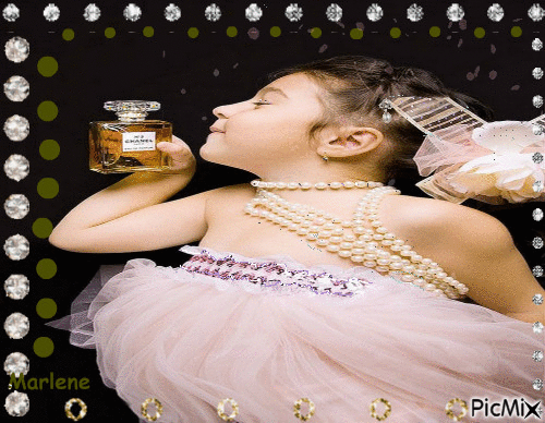 fille parfum diamants - 無料のアニメーション GIF