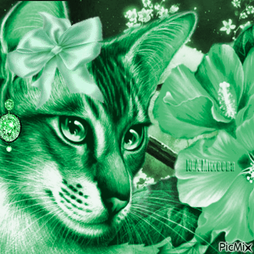 Female Cat in Green Tones - Бесплатный анимированный гифка