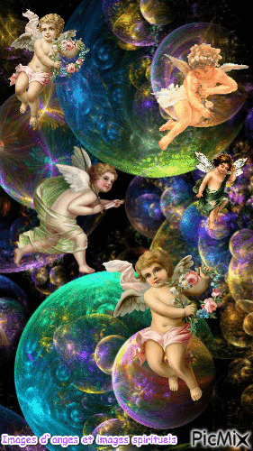 Les anges de l`univers - Бесплатный анимированный гифка