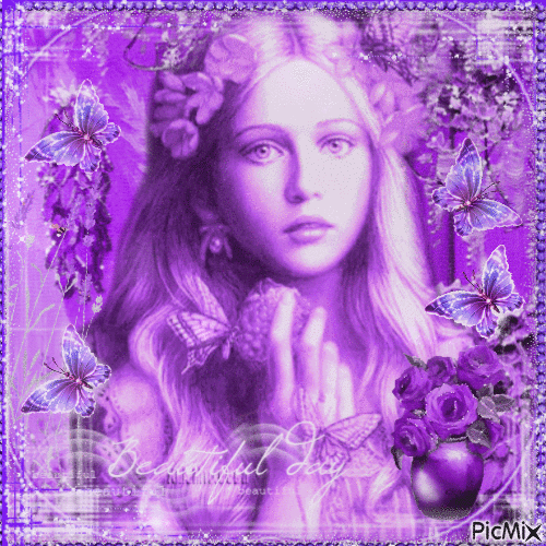 Fantasy woman in purple - GIF animé gratuit