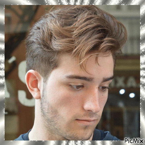 Beau jeune homme, belle coupe de cheveux - Gratis animerad GIF