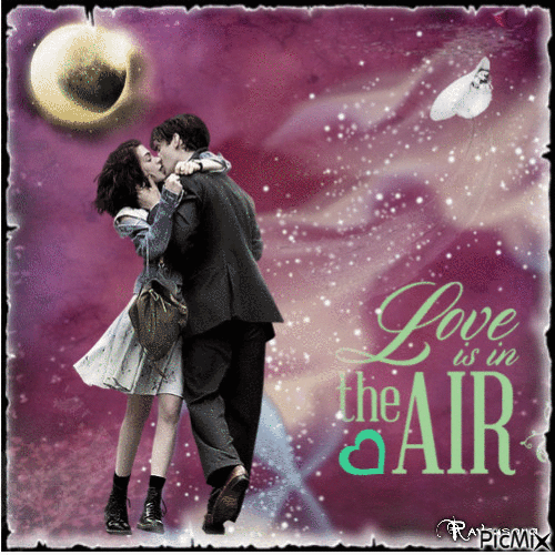 Love is the air - GIF animate gratis