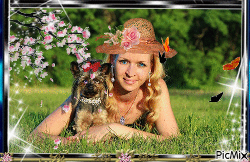 Femme avec son chien - GIF animado gratis