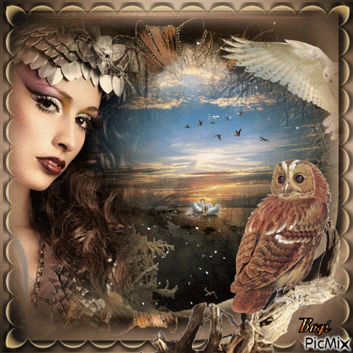 Woman with owl... - Безплатен анимиран GIF