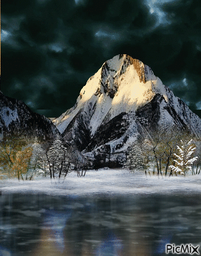 Stormy Mountain Top - Бесплатный анимированный гифка