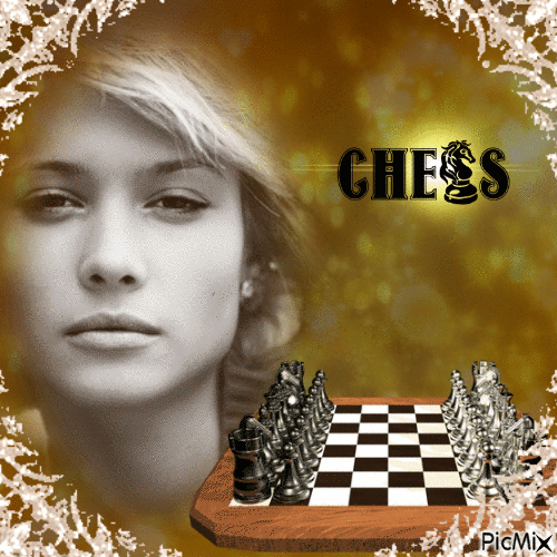 Woman and chess - Free animated GIF