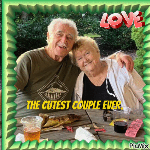 CUTEST COUPLE EVER - Zdarma animovaný GIF