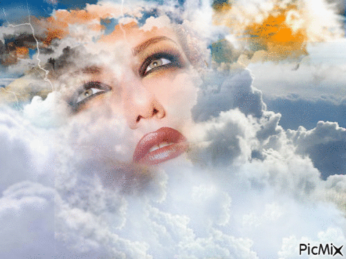 femme dans les nuages - Gratis geanimeerde GIF