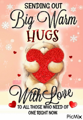 Bear with Heart Hugs - GIF animé gratuit