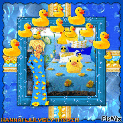 ###Hilary and her Duck themed Bedroom### - GIF animado grátis