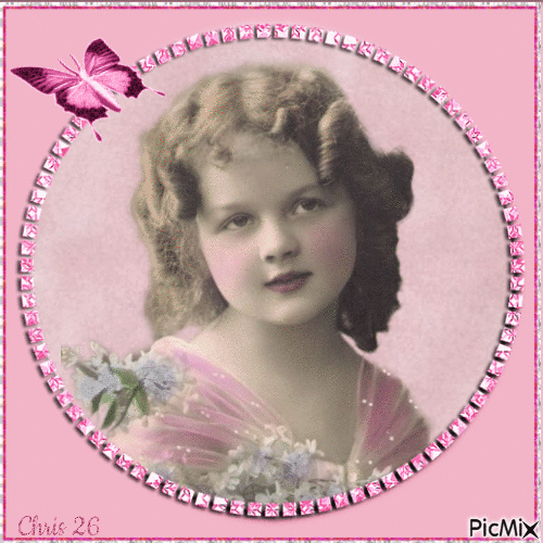 Vintage portrait of a young girl. - GIF animé gratuit