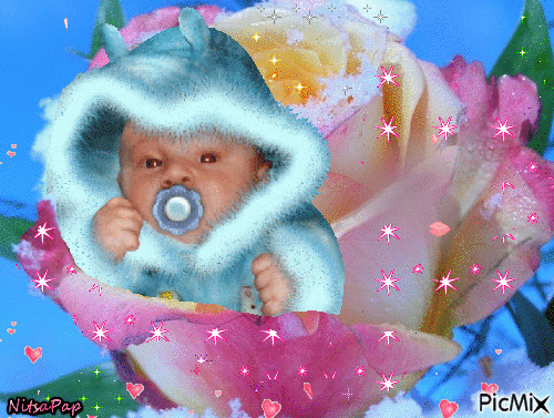 The baby and pink roses.❤ - Gratis geanimeerde GIF