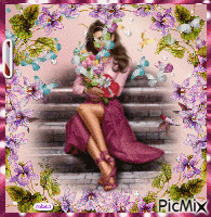 Femme entouré de fleurs et papillons - Ingyenes animált GIF