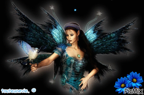 Femme ange et oiseau. © - GIF animate gratis