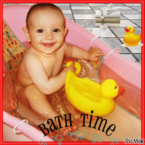 Baby in his Bath - Free animated GIF