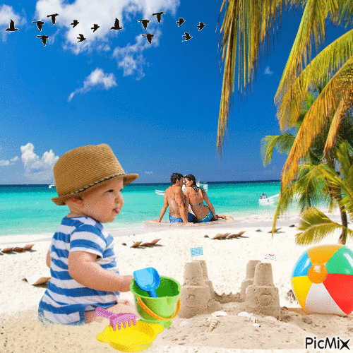 bebe en la playa - Free animated GIF
