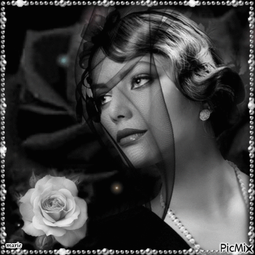 La femme en noir et blanc - Δωρεάν κινούμενο GIF
