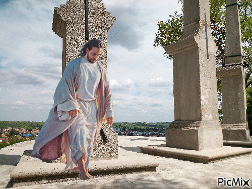 Jesus walking on Calvary Modra - Безплатен анимиран GIF