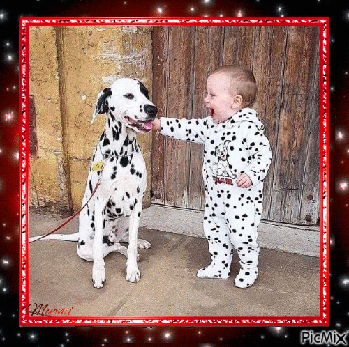 enfant et son chien dalmatien - GIF animé gratuit