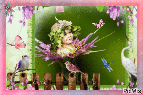 Bébé  dans une fleur - Gratis geanimeerde GIF