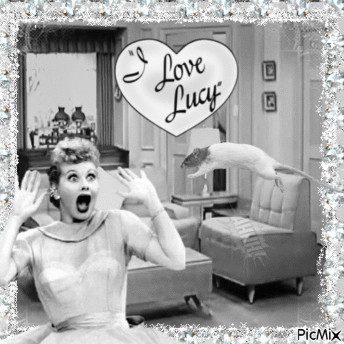 Lucille Bell with rat | I Love Lucy - Animovaný GIF zadarmo