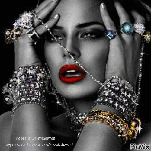 Femme et les bijoux - GIF animé gratuit