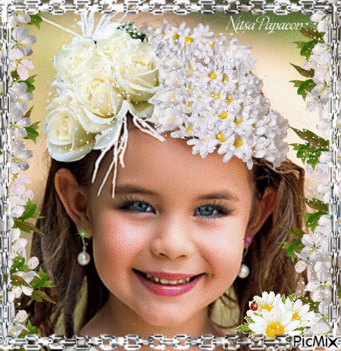 little girl with white flowers - Zdarma animovaný GIF