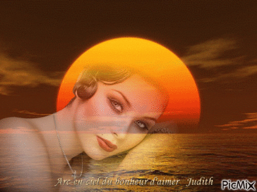 femme coucher de soleil - GIF animé gratuit