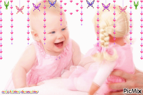 bébé avec poupée - GIF animasi gratis