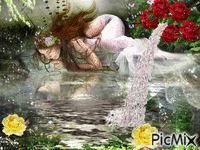 Mujer y reflejo de agua - 無料のアニメーション GIF