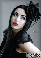 beauté aux cheveux noir Animated GIF