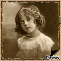 Photo ancienne d'une petite fille - Безплатен анимиран GIF