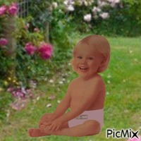 Real baby in garden 2 GIF animado
