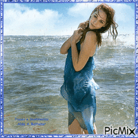 Mulher à beira mar Animated GIF