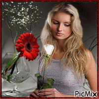 Çiçek ve Kadın - Δωρεάν κινούμενο GIF