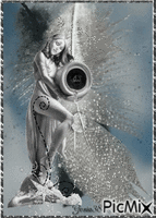 Kobieta z dzbanem - Gratis geanimeerde GIF